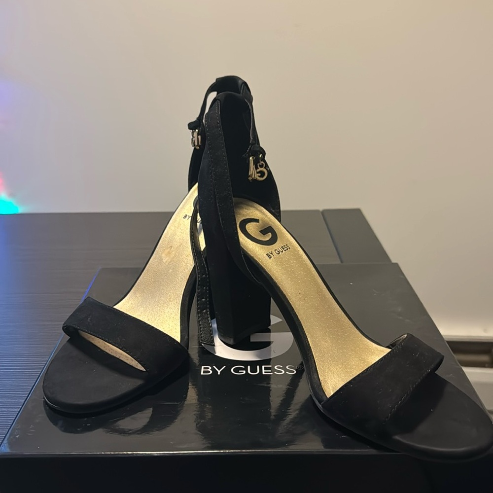G by guess black heels